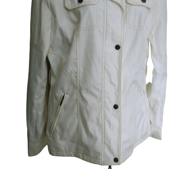 Le Grenier Warm White Lightweight Coat  S - Picture 4 of 9